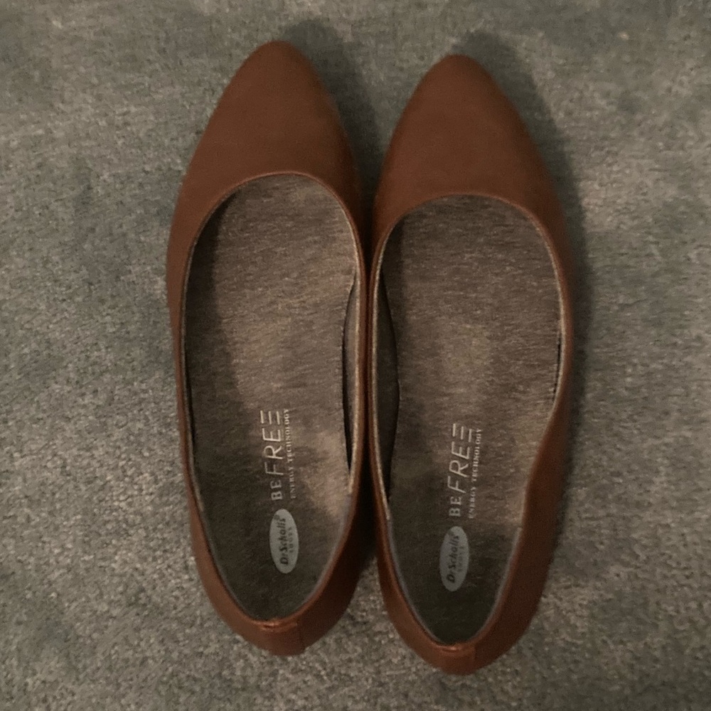 Dr. Scholl’s brown flats - size 10